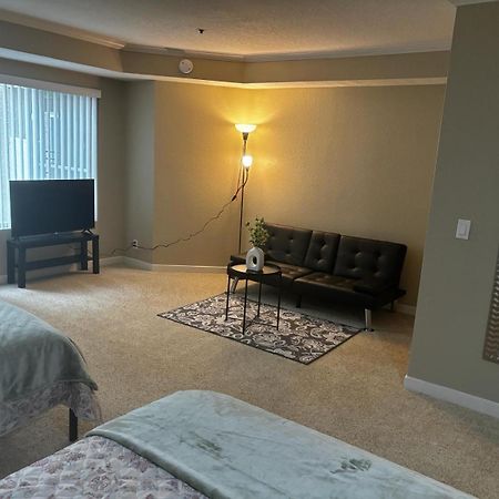 Sweet Studios Universal Loft Free Parking And Wifi Los Angeles Exterior photo